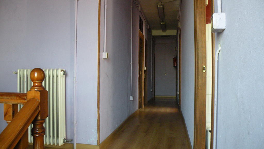 Albergue La Estacion Llanes Bagian luar foto